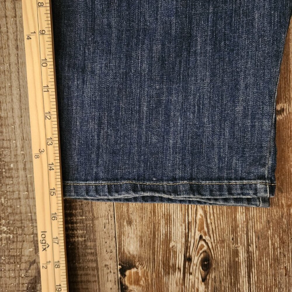 Elle Distressed Crop Blue Jeans Size 14 - Picture 6 of 6